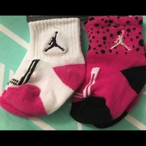 NWT Jordan Cement Gripper  6-12 Girl Crawler Socks
